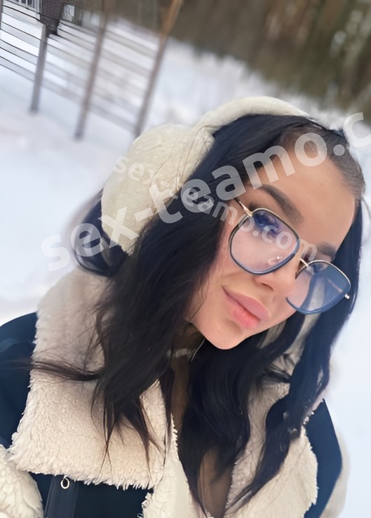 Рената привлекательная девушка из Брянки цена от 1500 руб